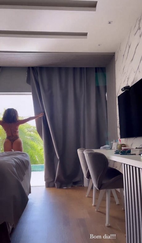 Valeria Valenssa model best image