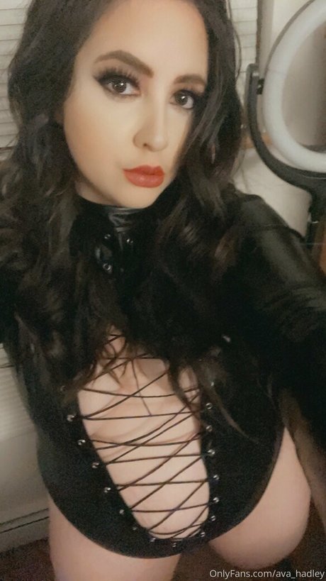 ava hadley star hd image