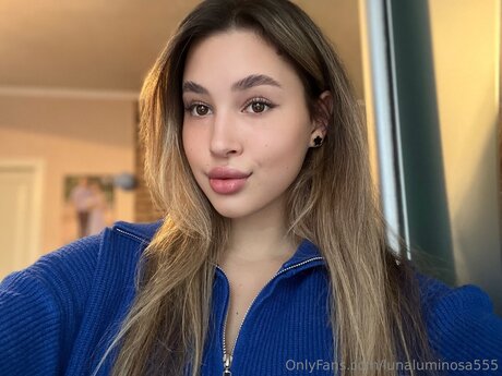 Lunaluminosa555 erotic pornstar img