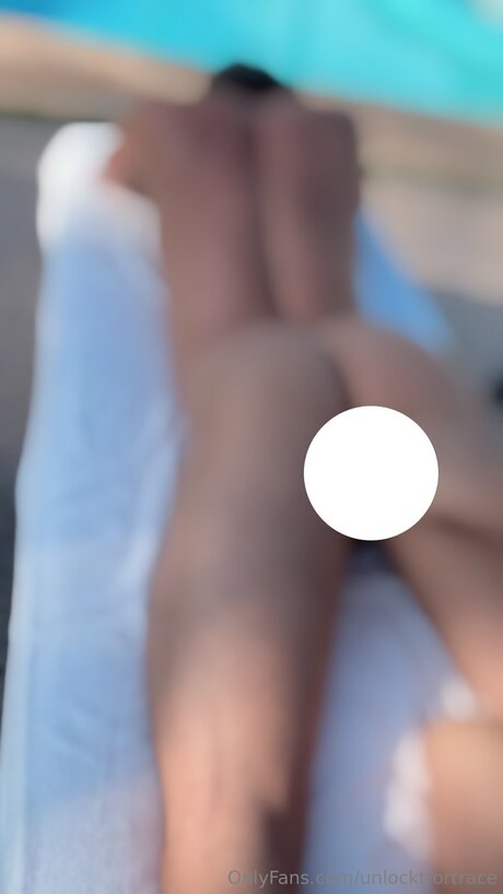 Unlocktfortrace high quality model pic