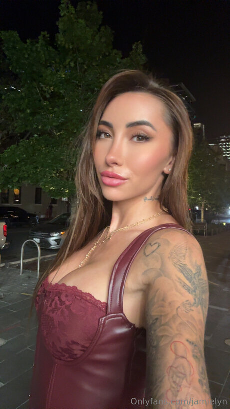 Jamielyn model hd image