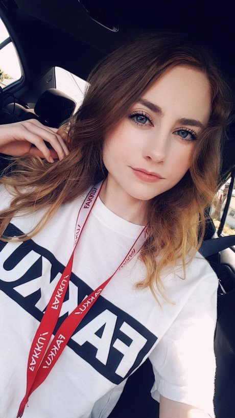 Mareesly top pornstar pic