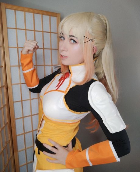 Usatame hot star images