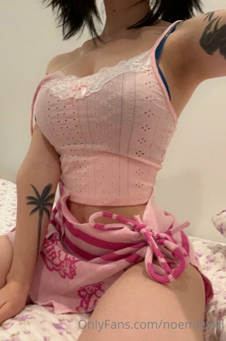 noemiexlili hd model pictures