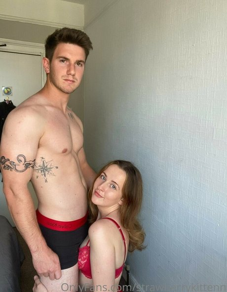 Strawberrykittenn hot star gallery