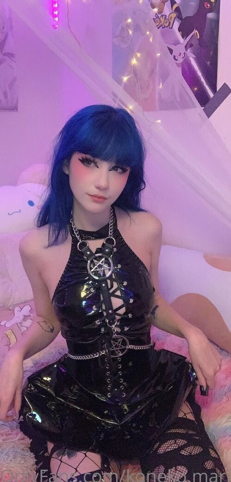 Koneko Mari hot actress pictures