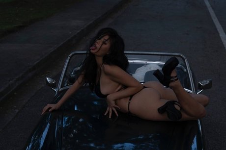 Beforeiko model hot images