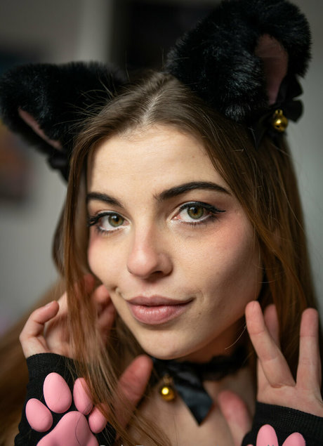 naomibeanz hot model archive