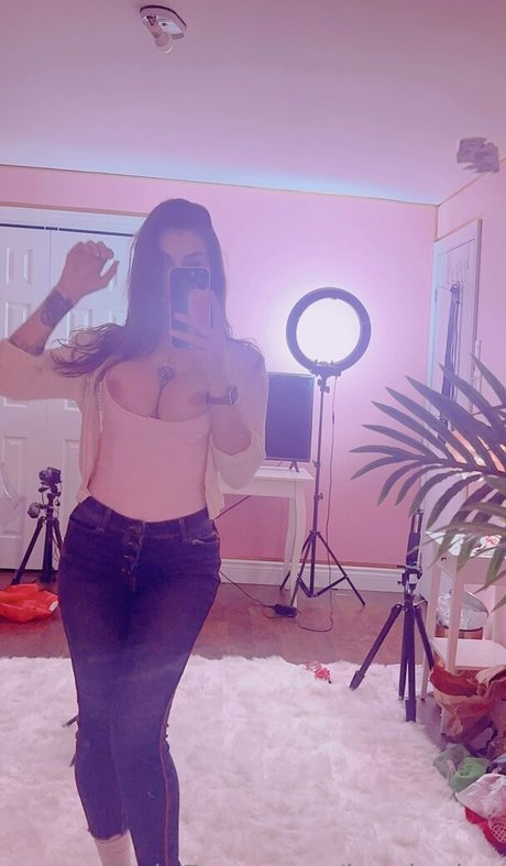 laraloxley nice model galleries