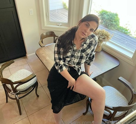 GiannaJ xxx pornstar gallery