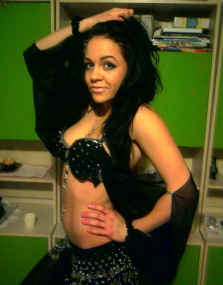 pekarvivi star nude pics