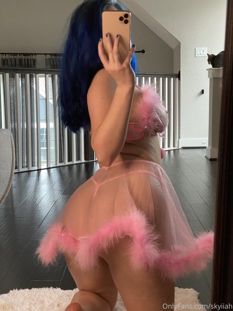 Skyiiah art actress pictures