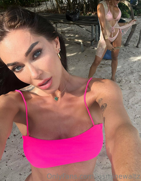 Jasmine Waltz star galleries