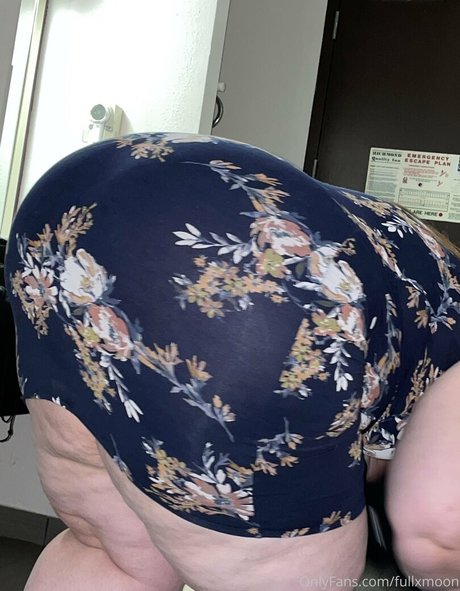 fullxmoon sexy pornstar pictures