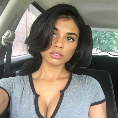 Sinead Xia top model pictures