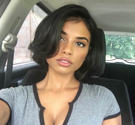 Sinead Xia nudes model picture