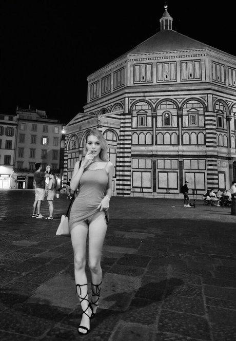 valy__chan model pics