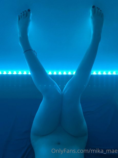 Mika Mae pornstar top img