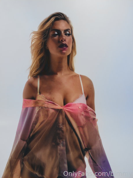 Barbara Dunkelman free star img