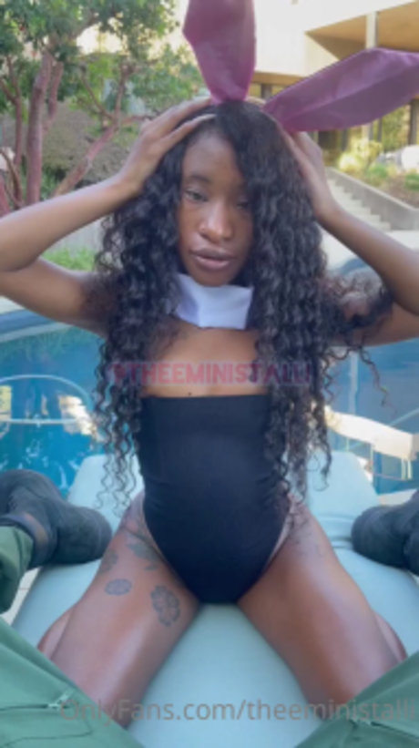 Mini Stalli erotic star pic