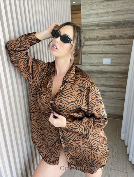 asian brunette onlyfans free porn images