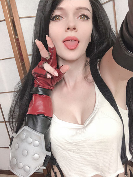 Evenink hot model image