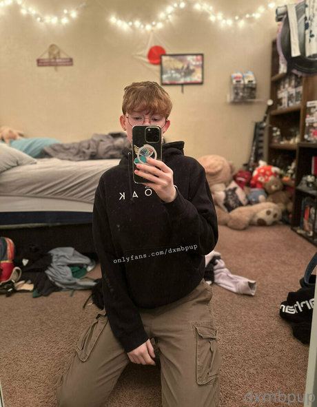 dxmbpup model porn photos