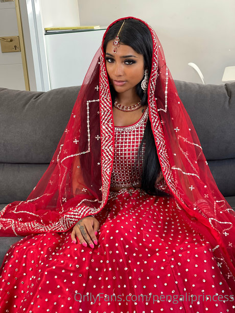 Yasmina Khan star perfect gallery