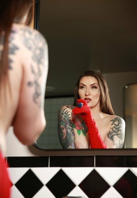 OftenElle sexy star archive