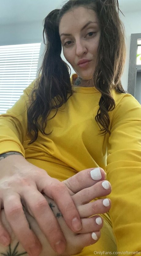 OftenElle xxx actress img