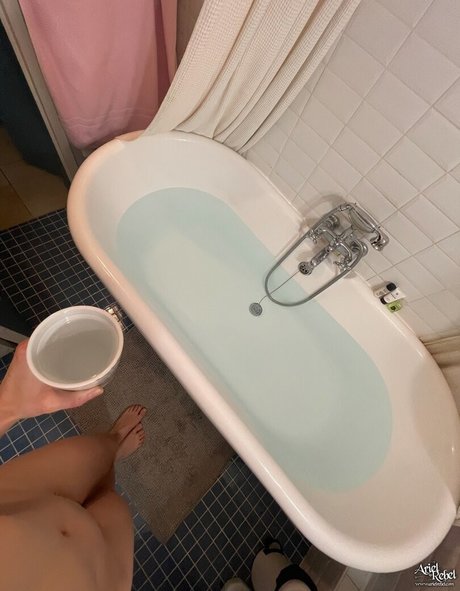 Ariel Rebel sex model archive