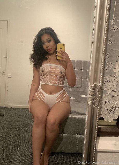 planesgirl model top image