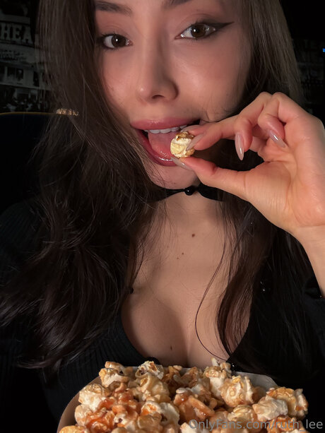 Ruth Lee pornographic star pictures