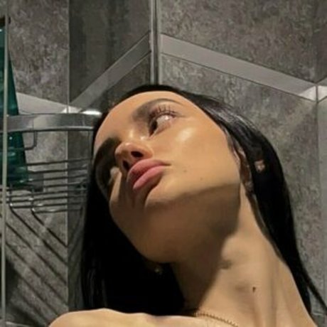 Sasherraa nudes model image