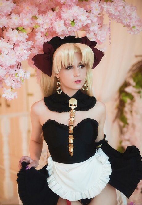 Fox Tsai Shen erotic pornstar picture