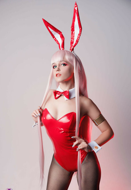 Fox Tsai Shen pornstar free image