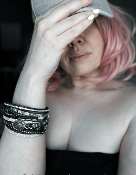 youmaycallmeannie pretty actress archive