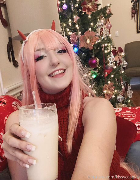 kissycosplay star nudes picture