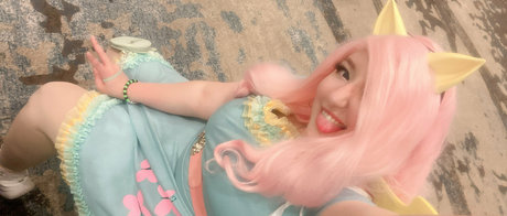 kissycosplay model top archive