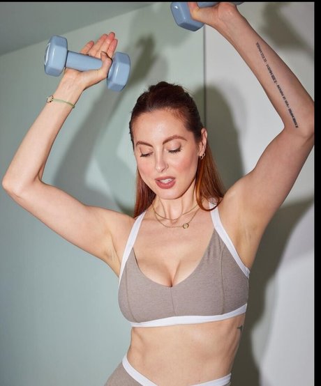 Eva Amurri sexy model image