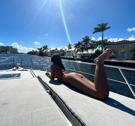 thevarietygurl nude actress archive