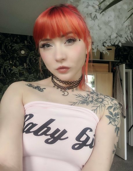 evarayfree model nude pictures