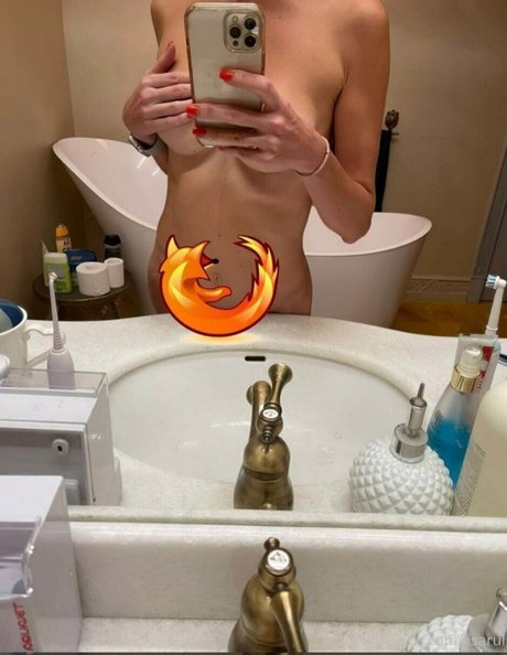 Lisarulit star adult pics