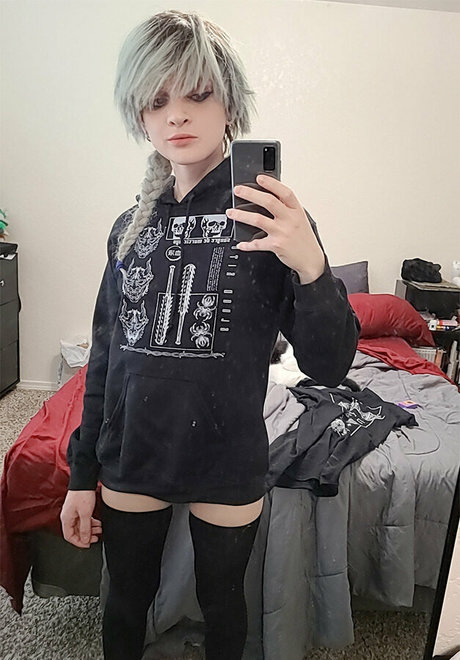 Trappy chan high quality model pic