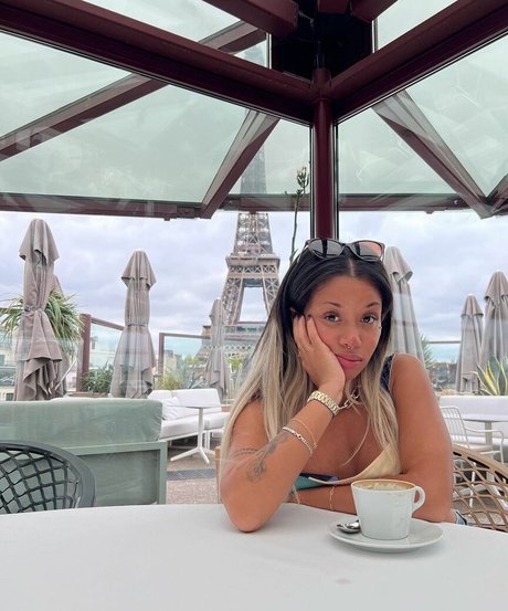 Ericka Bozeman model erotic img