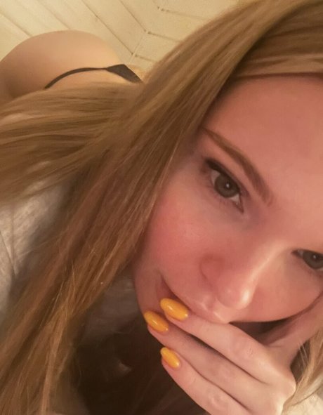 Smekalka pornstar nude images