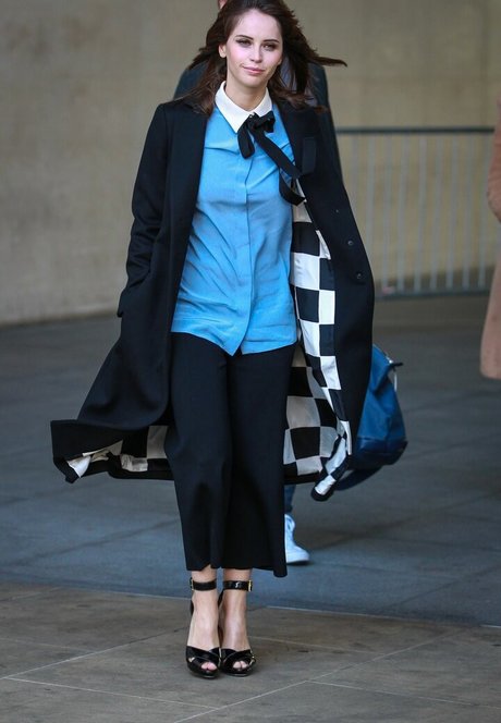 Felicity Jones star porn photos