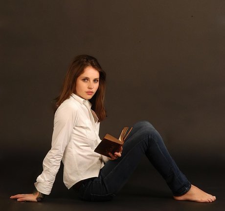 Felicity Jones star perfect archive