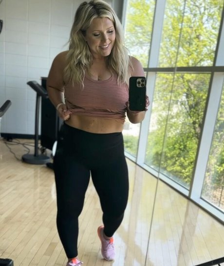 Sultry Sammy perfect pornstar gallery