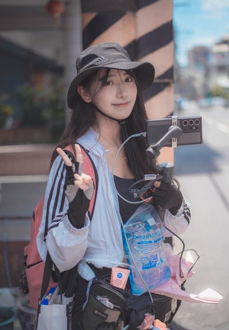 jinnytty model porn img